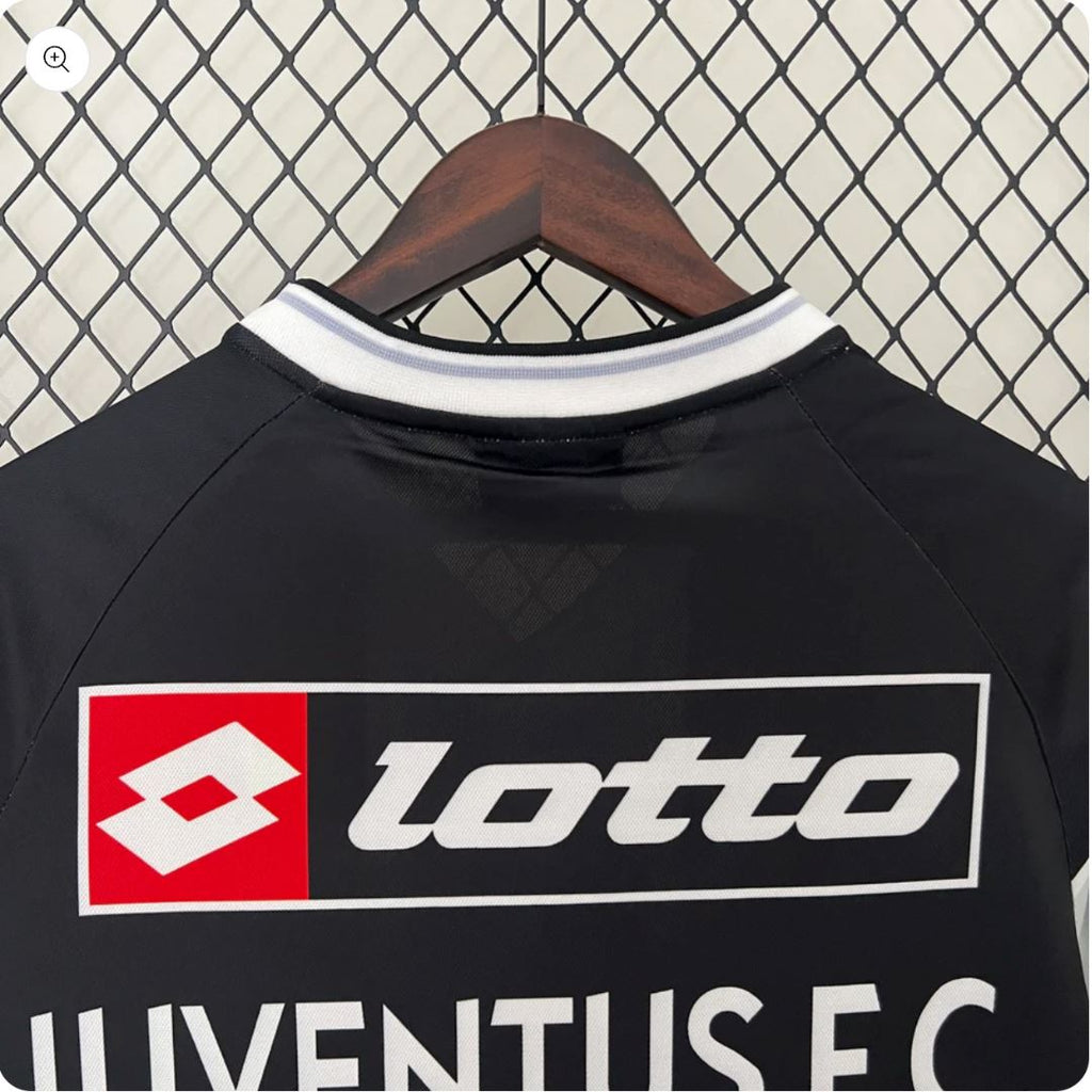 2000/01 Juventus Training Jersey - Retro Soccer Jersey