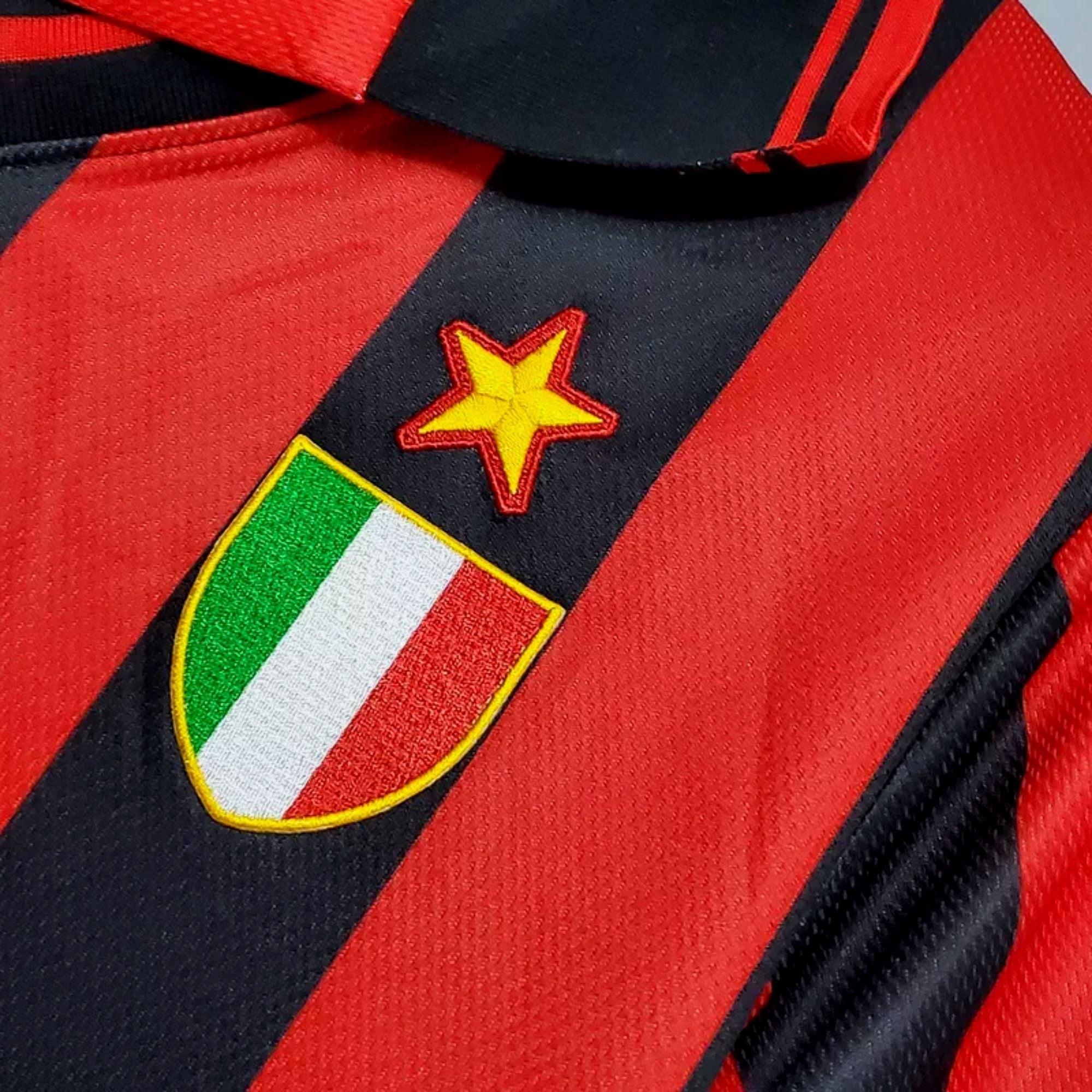 1996/97 AC Milan Home Jersey - Baggio 18 - Retro Soccer Jersey