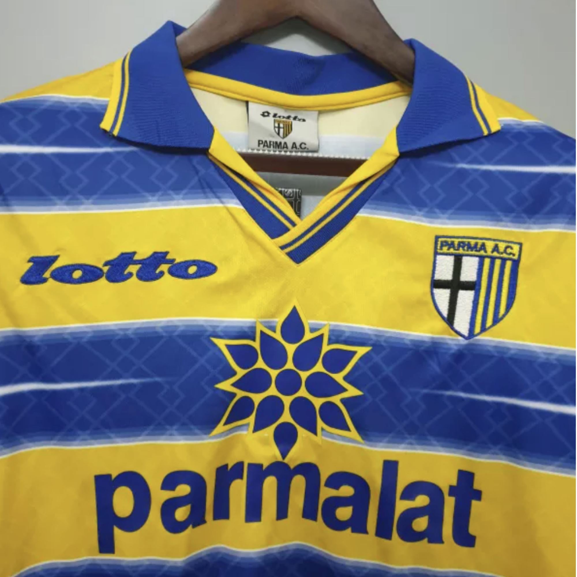 1998/99 Parma Home Jersey - Retro Soccer Jersey