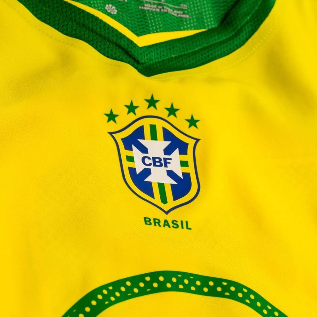 2004 BRAZIL HOME JERSEY – RONALDINHO 10 - Retro Soccer Jersey