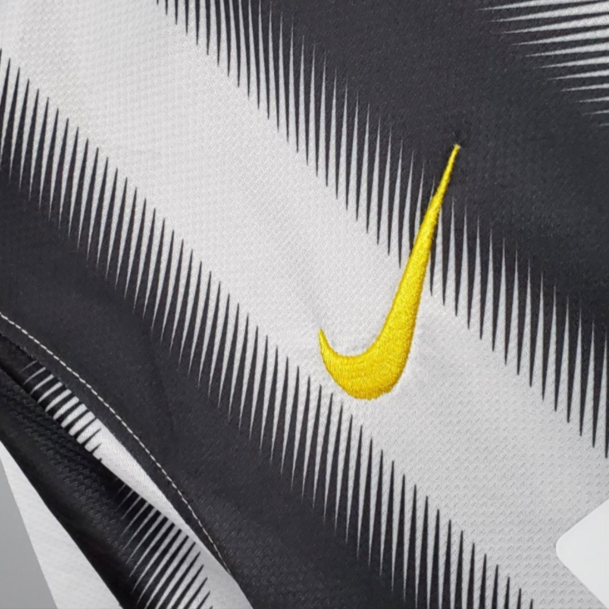 2011/12 Juventus Home Jersey - Retro Soccer Jersey