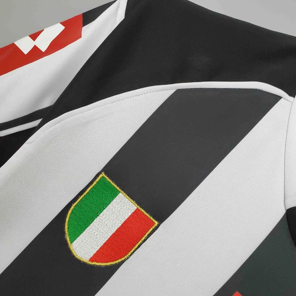 2002/03 Juventus Home Jersey - Retro Soccer Jersey
