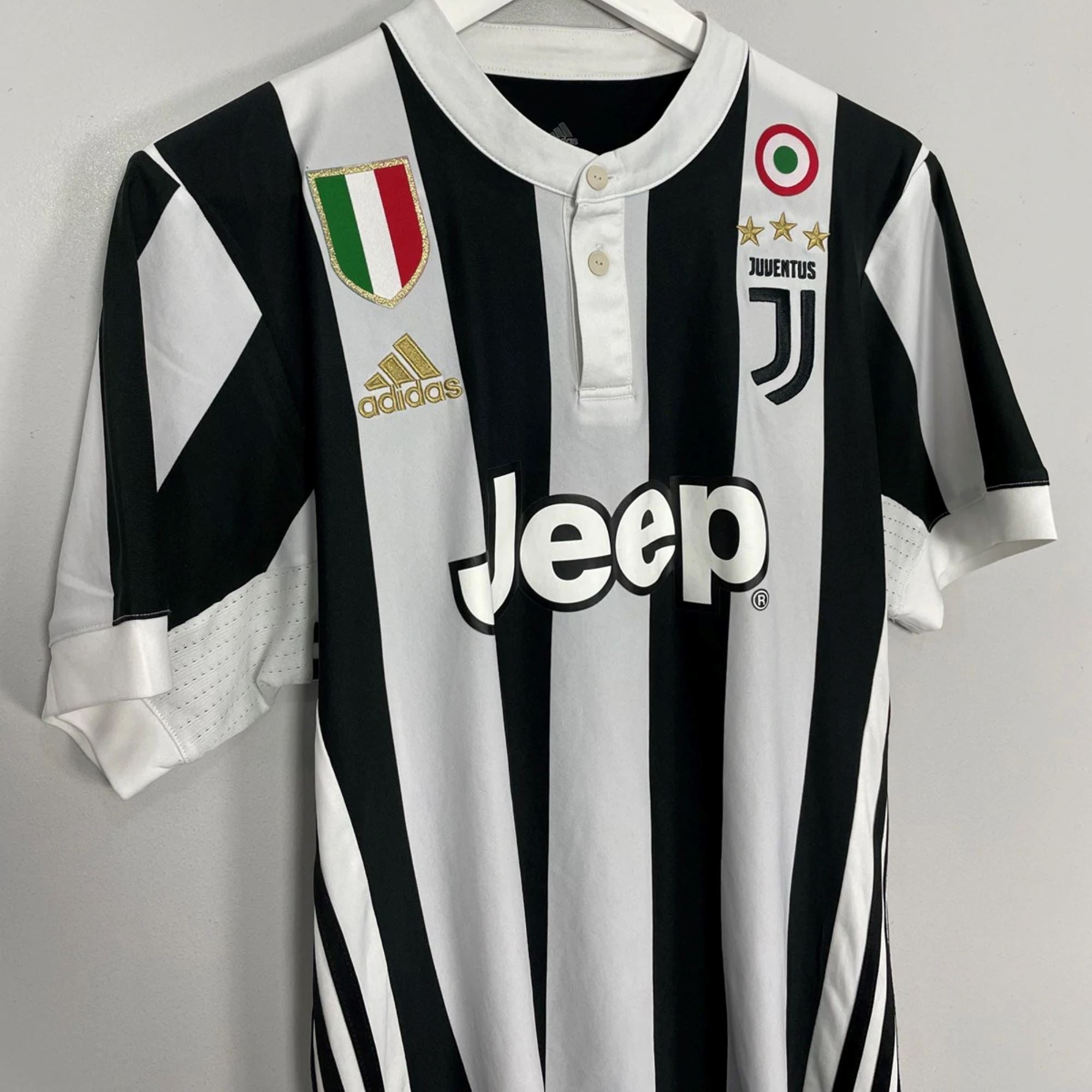 Juventus Home Jersey 2017/18 – Serie A Version - Retro Soccer Jersey